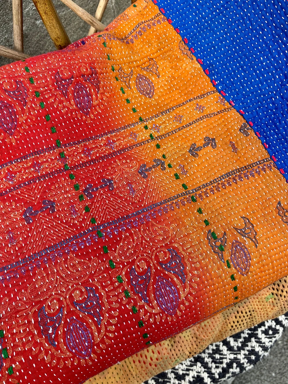 Kantha Indien Vintage Quilté Du Rajasthan - Tons Chauds Et Petits Carreaux – Image 5