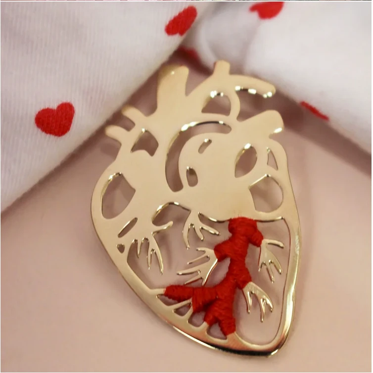 COEUR BATTANT - PIN'S - Christelle Dit Christensen – Image 2